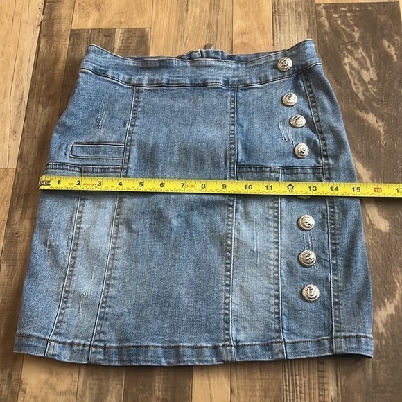 Balmain denim skirt size medium - Picture 8 of 10